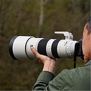 Internal zoom supports stable shooting